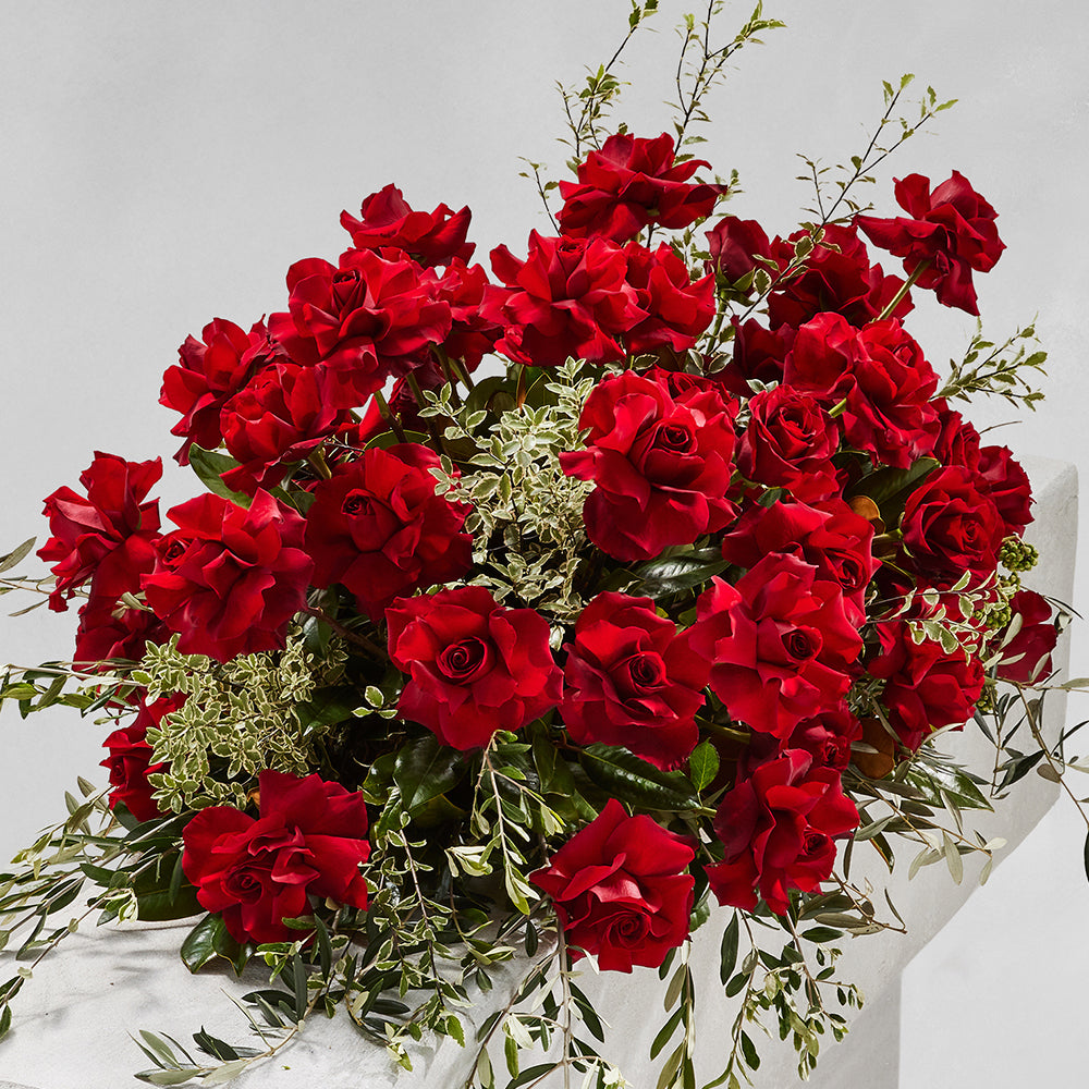 LUXE CRIMSON CASKET