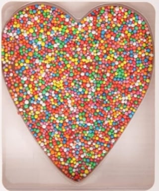 HOS-FRECKLECHHEART - Freckle Milk Chocolate Love Heart