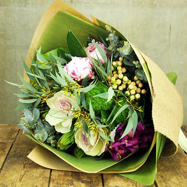 Peony Bouquet with Free Chocolate (Sydney Only)