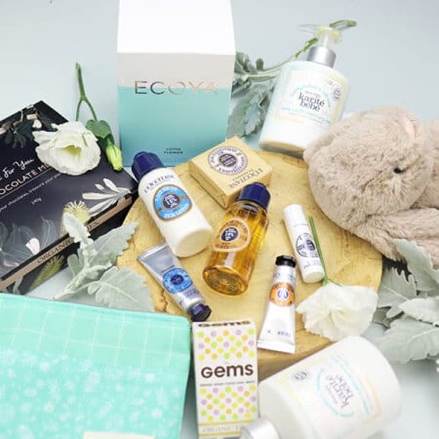 Lotus and Jellycat Baby Hamper