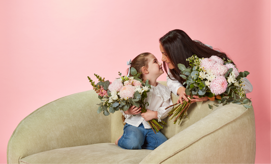 Mother’s Day Flowers: Meanings & Choosing the Right Bouquet