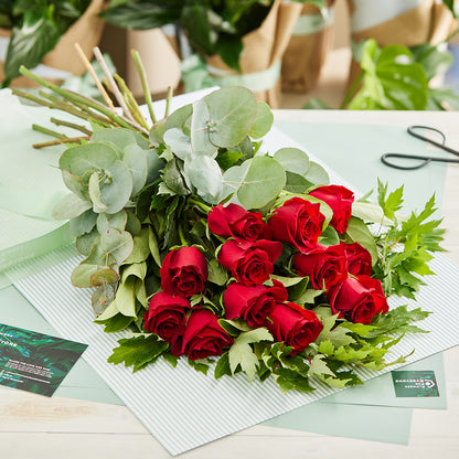 Sweet Sentiments Rose Bouquet