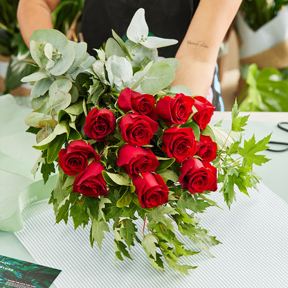 Sweet Sentiments Rose Bouquet