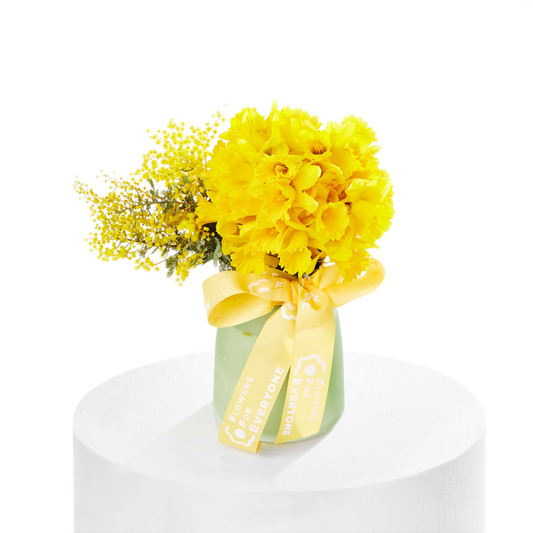 Sweet Daffodil Vase