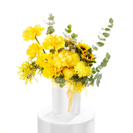 Delightful Daffodil Vase