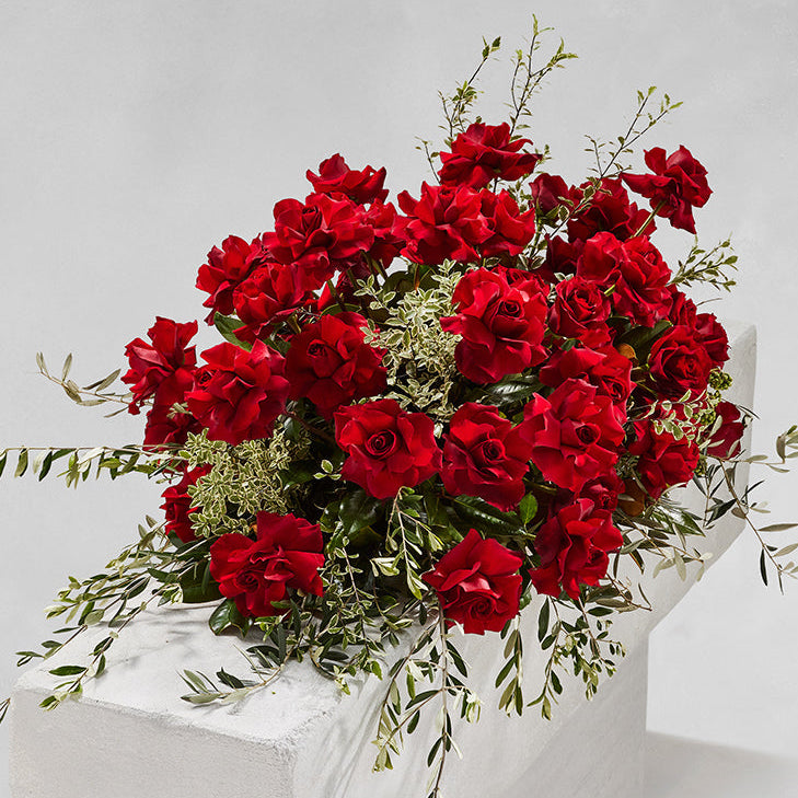 LUXE CRIMSON CASKET