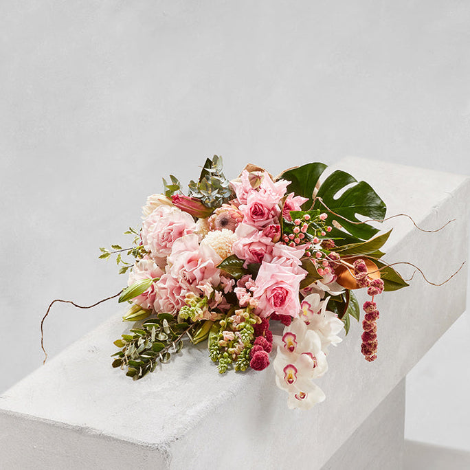SOFT BLUSH SHEAF