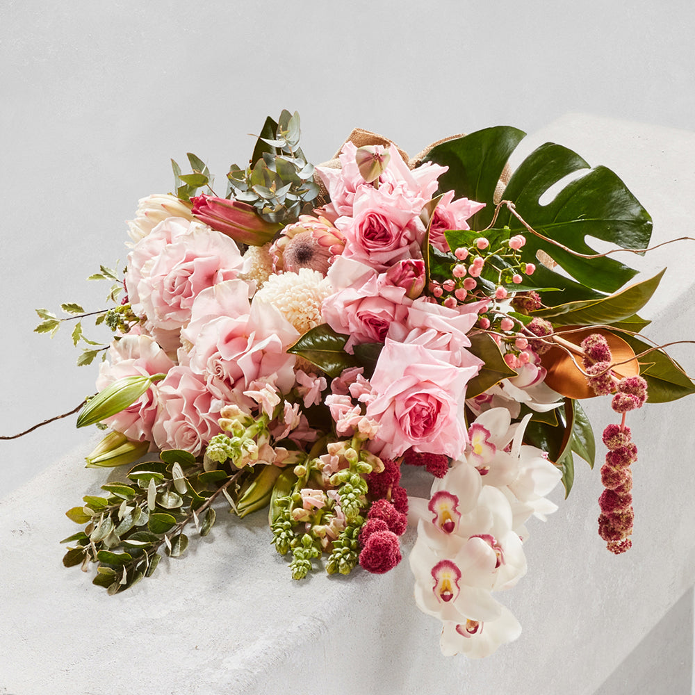 SOFT BLUSH SHEAF