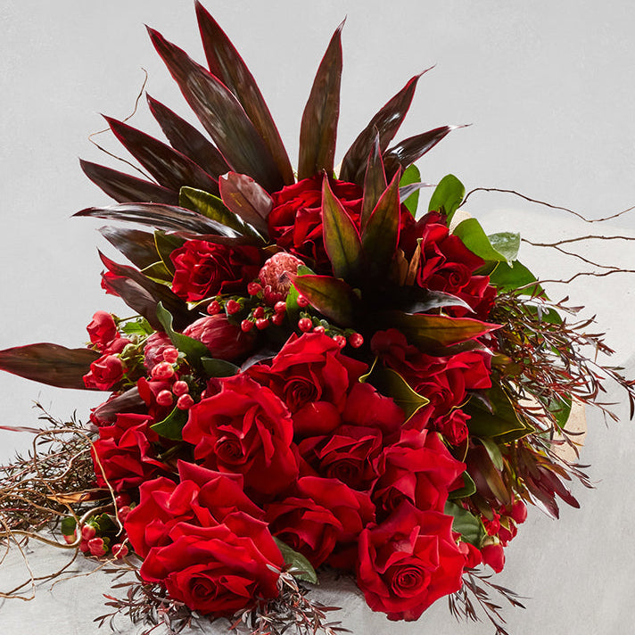 CRIMSON ELEGANCE SHEAF