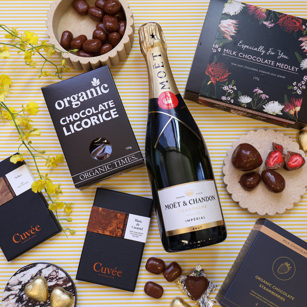 SIGNATURE CELEBRATION HAMPER