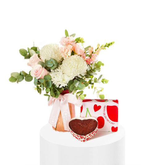Sweet Pink Vase & Brownie