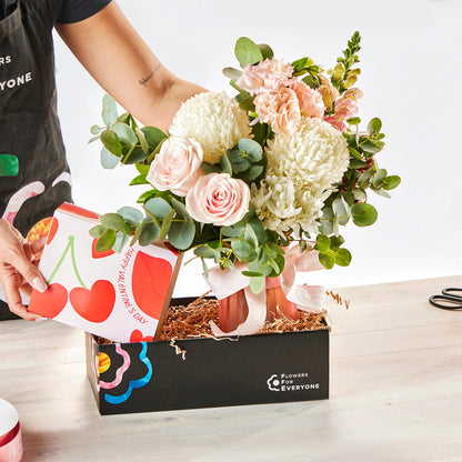 Sweet Pink Vase & Brownie