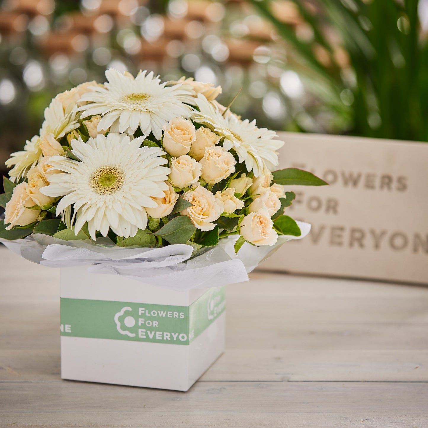 Peaches & Cream Flower Box