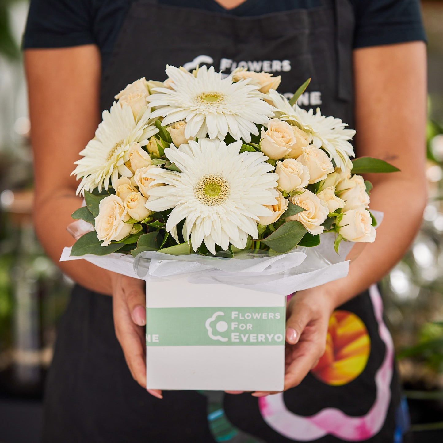Peaches & Cream Flower Box