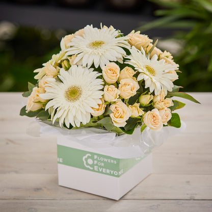 Peaches & Cream Flower Box