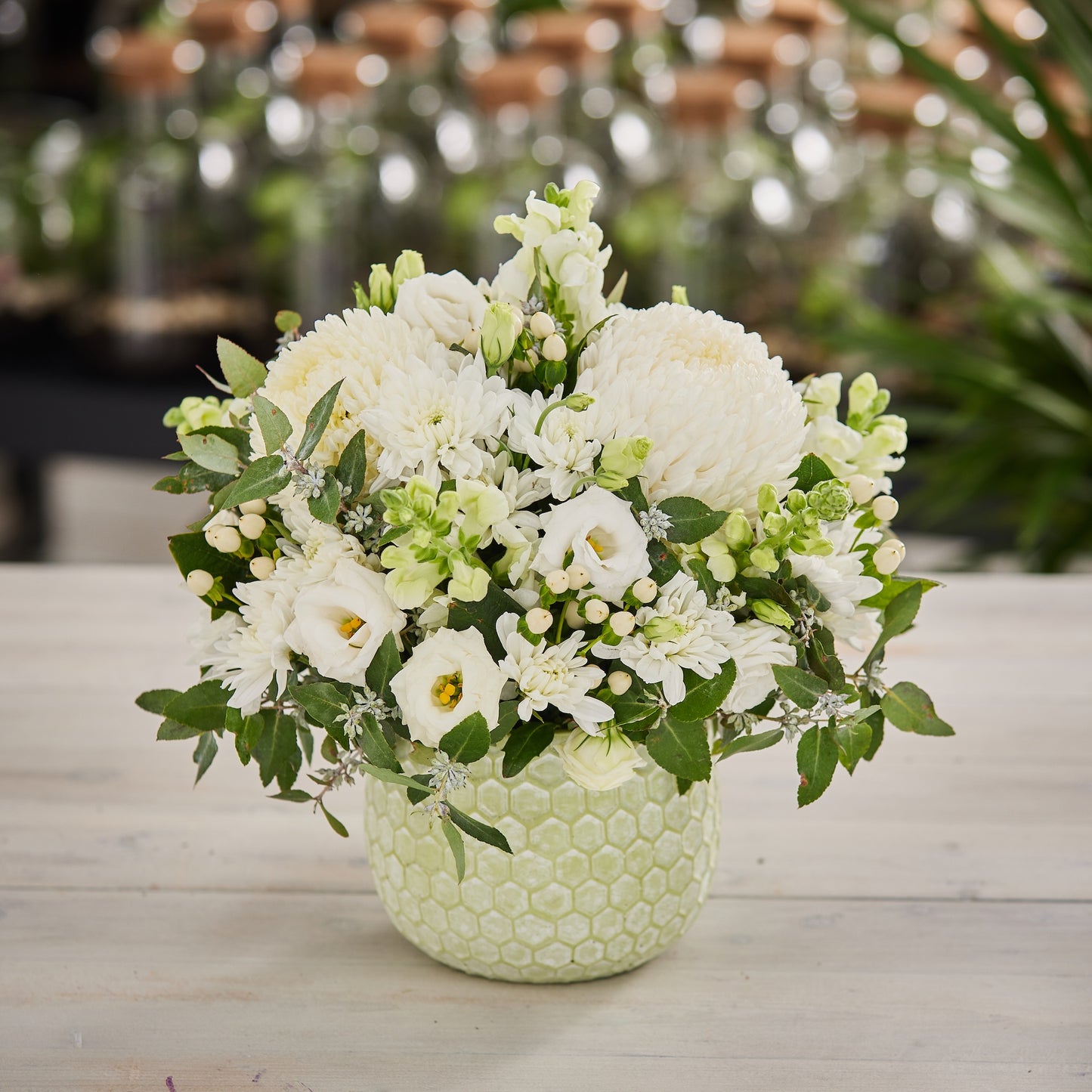 Berry White Flower Pot