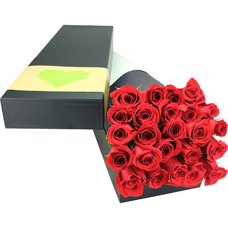Beautiful valentines rose box