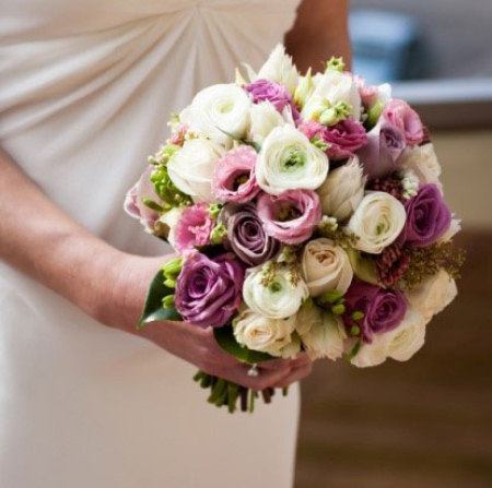 Medium Clustered Bouquet in Mauve, Pink & White