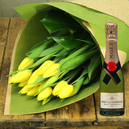 Tulips and Moet Piccolo (Sydney Only)