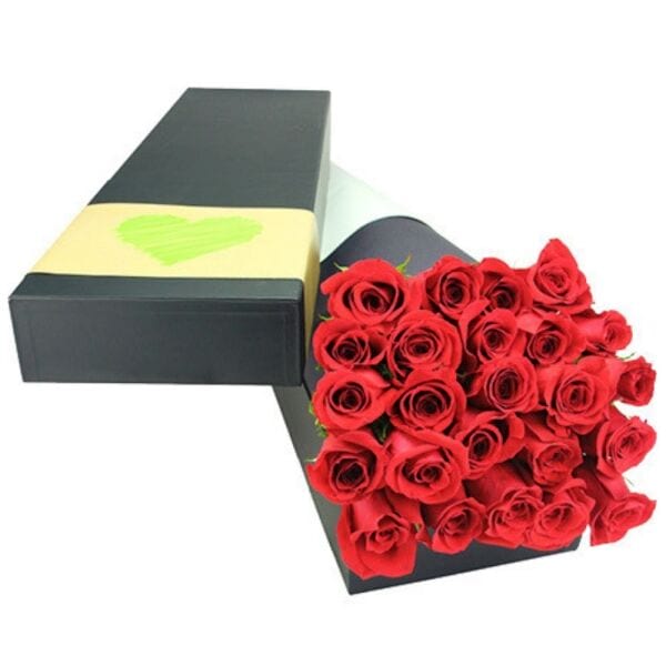 Beautiful valentines rose box